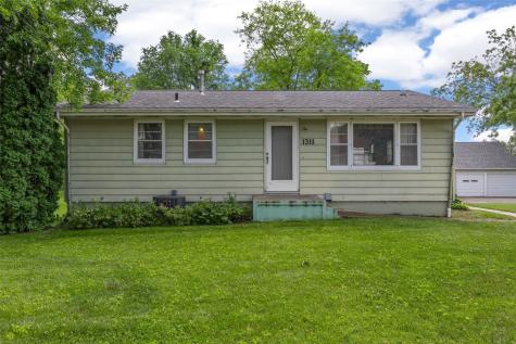 1311 Main Street Ely IA 52227