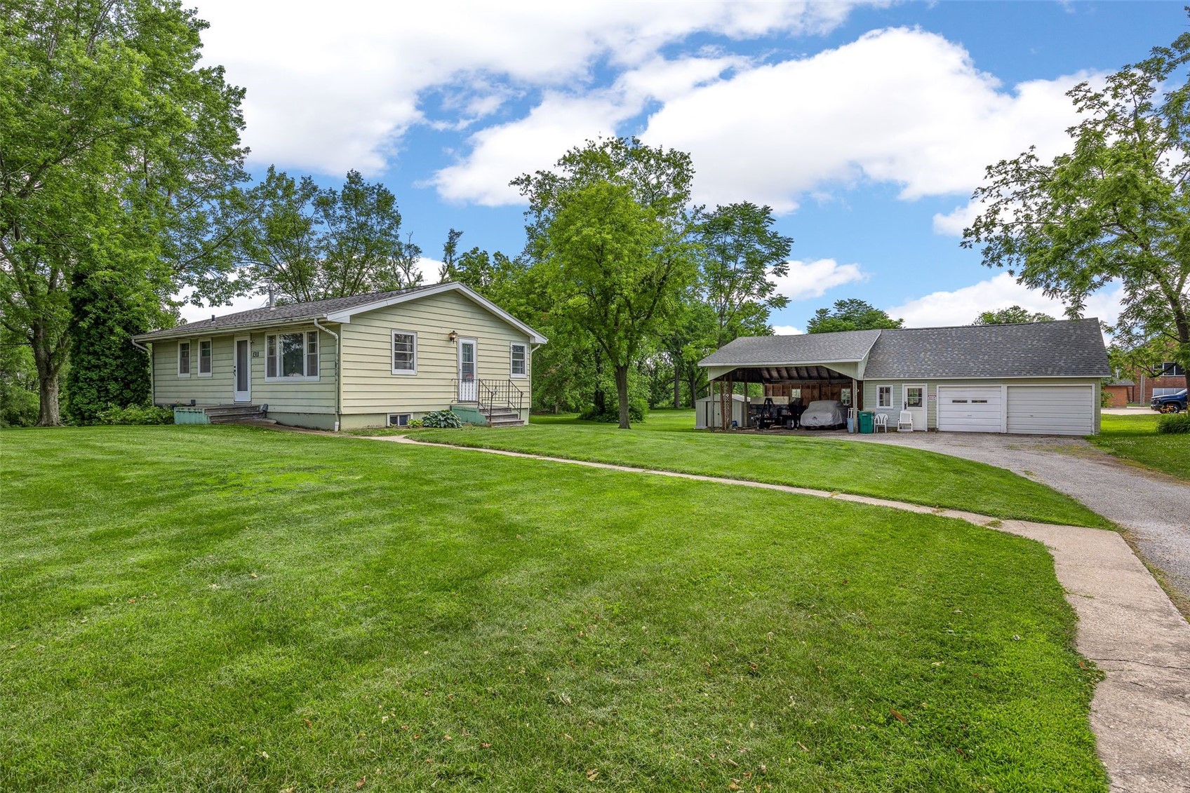 1311 Main Street Ely IA 52227