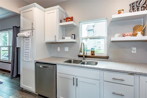 110 14th Street NW Cedar Rapids IA 52405