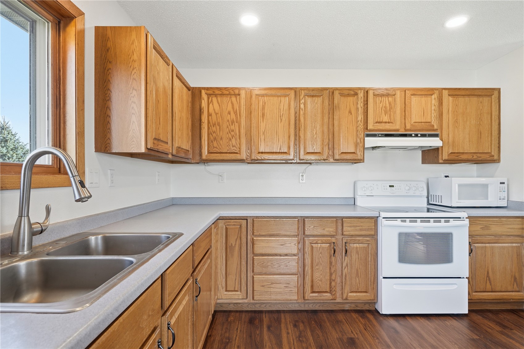 236 Walnut Street Lisbon IA 52253