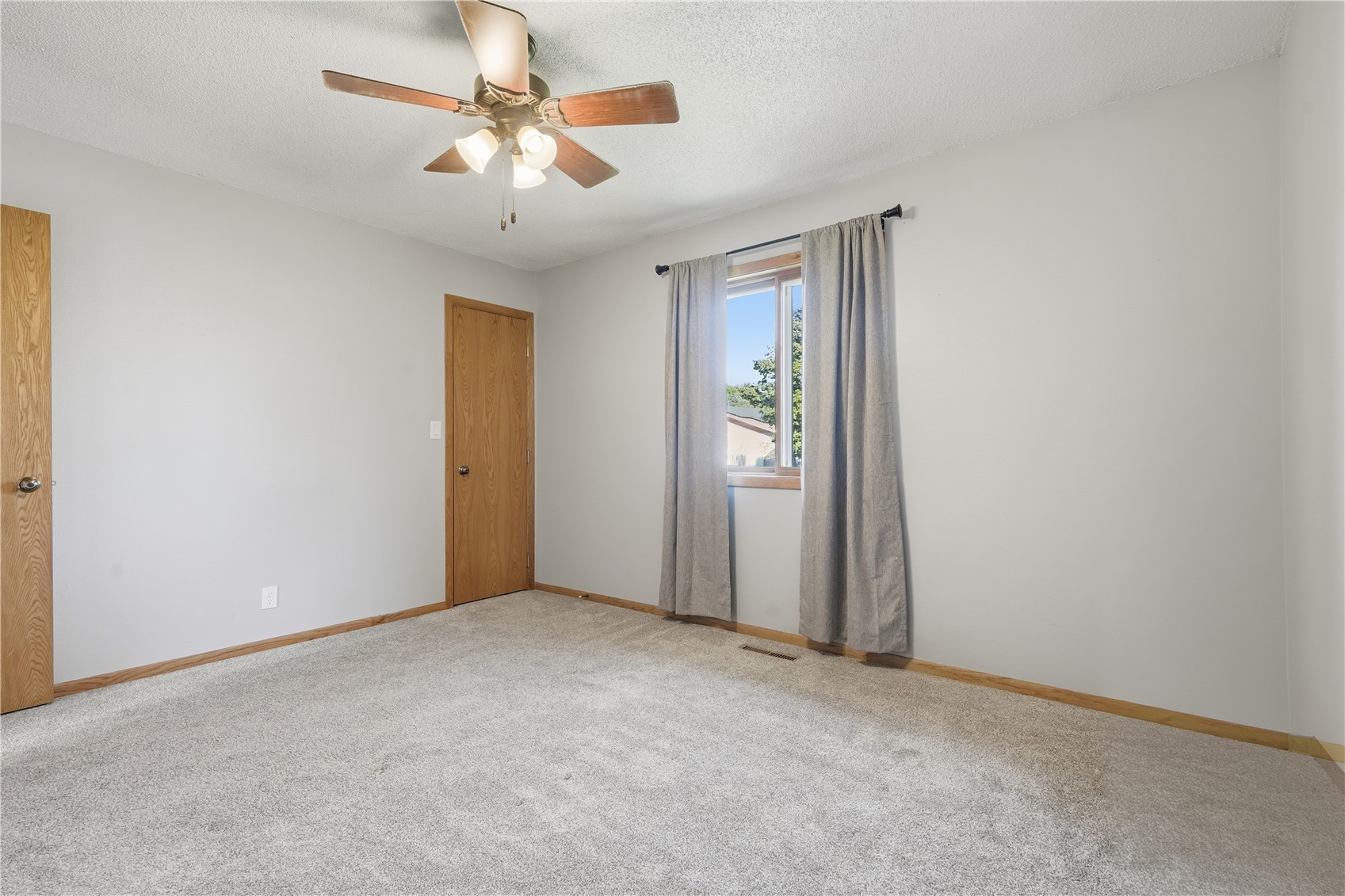 236 Walnut Street Lisbon IA 52253