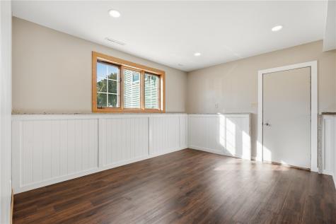 236 Walnut Street Lisbon IA 52253