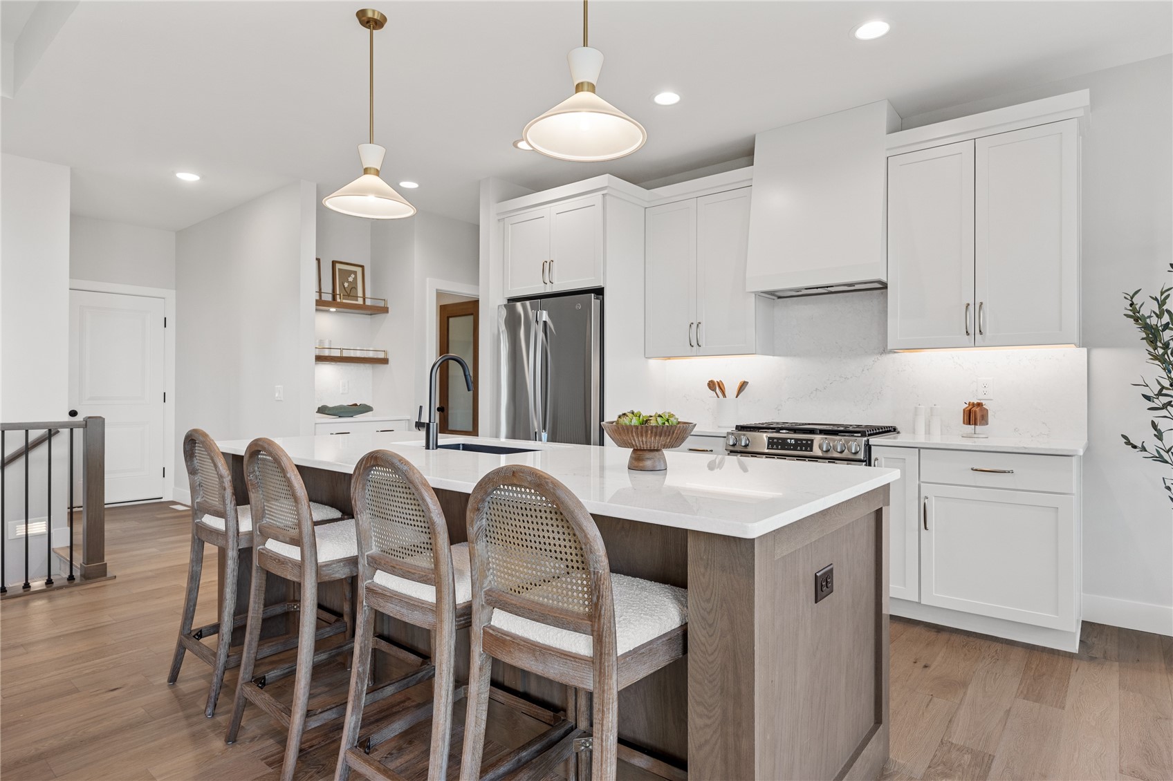 3526 Reed Road Hiawatha IA 52302