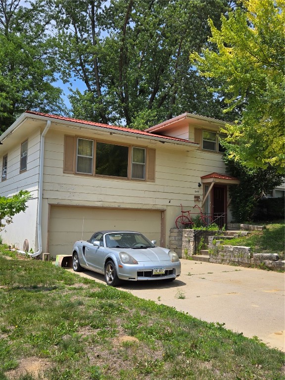 649 40th Street SE Cedar Rapids IA 52403