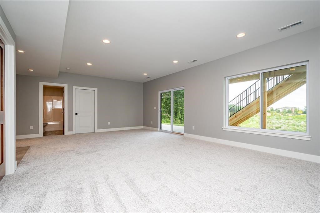 3073 Ridgeview Circle Coralville IA 52241