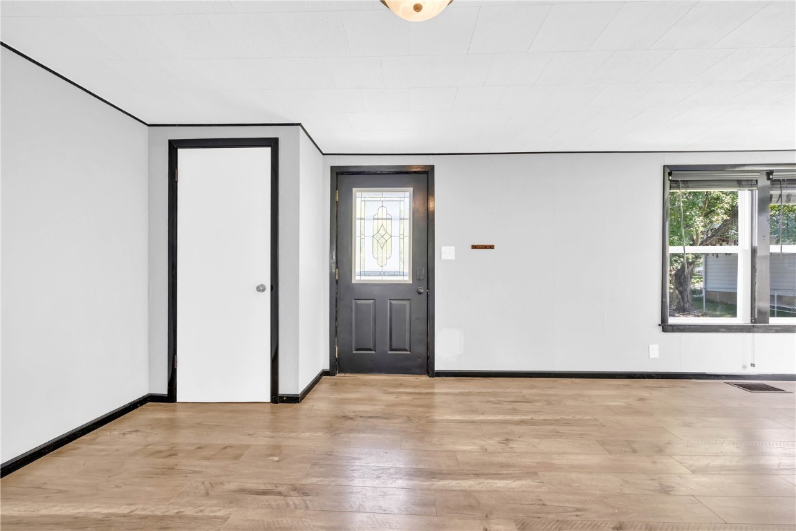 113 E Vinton Street Coggon IA 52218