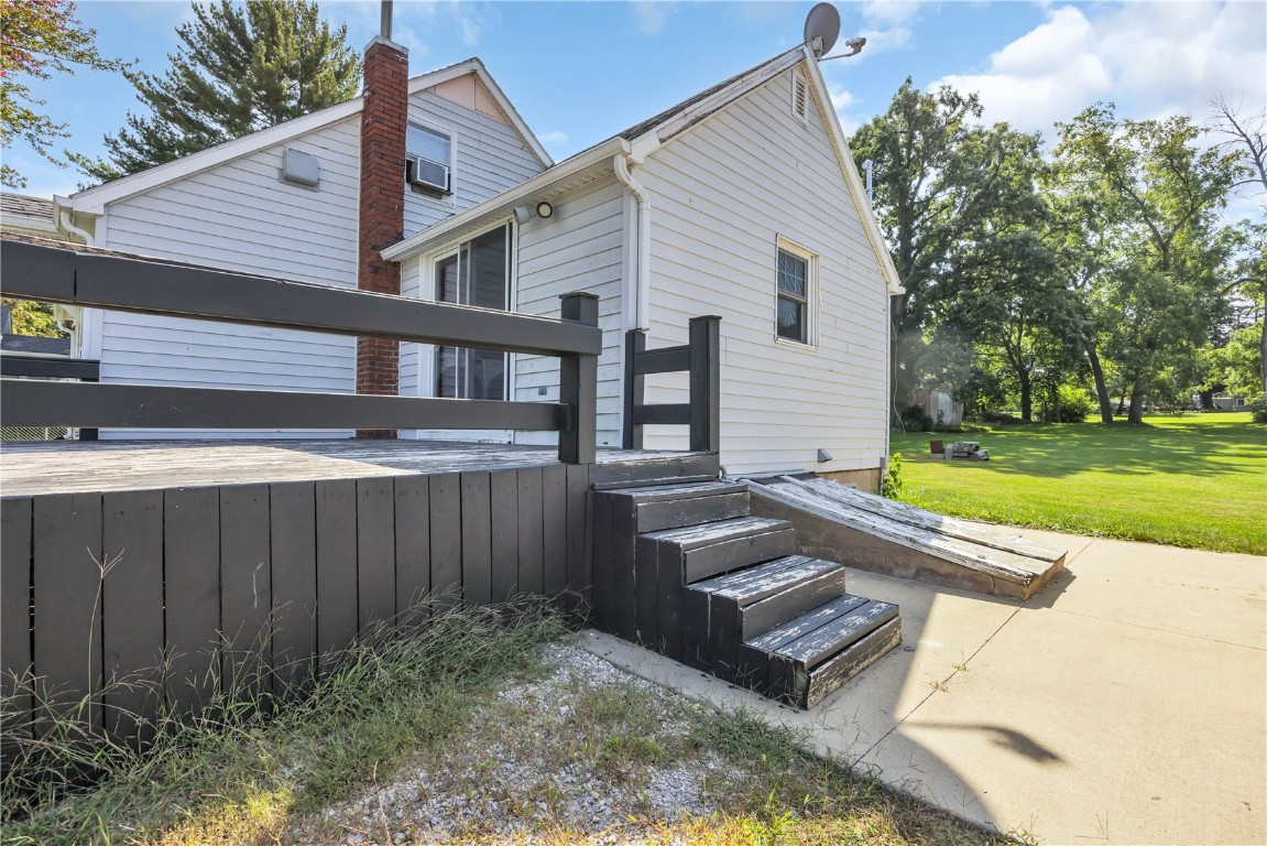 113 E Vinton Street Coggon IA 52218