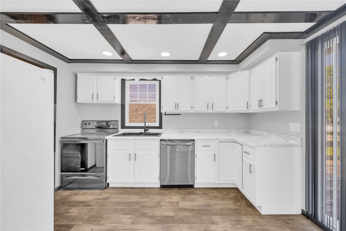 113 E Vinton Street Coggon IA 52218