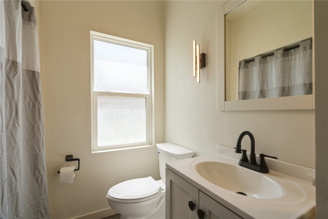 1523 1st Street SW Cedar Rapids IA 52404