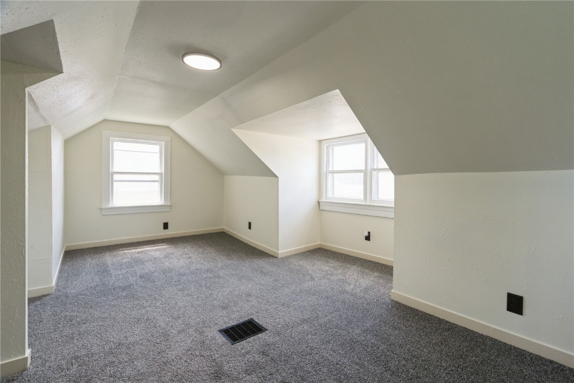 1523 1st Street SW Cedar Rapids IA 52404