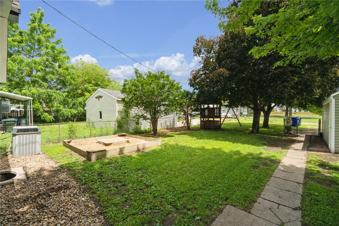 1523 1st Street SW Cedar Rapids IA 52404