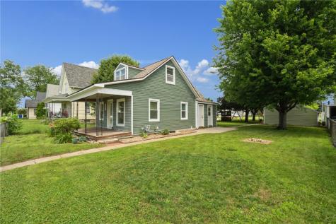 1523 1st Street SW Cedar Rapids IA 52404