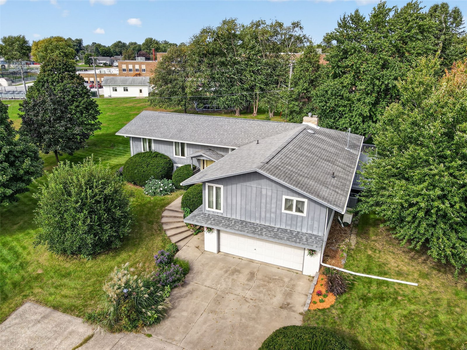 1515 Washington Drive Vinton IA 52349
