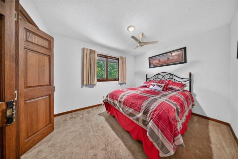 1515 Washington Drive Vinton IA 52349