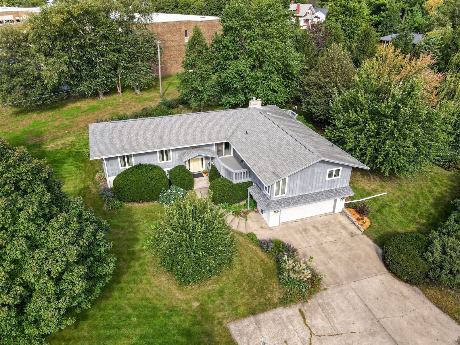 1515 Washington Drive Vinton IA 52349