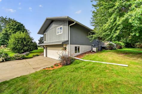 1515 Washington Drive Vinton IA 52349