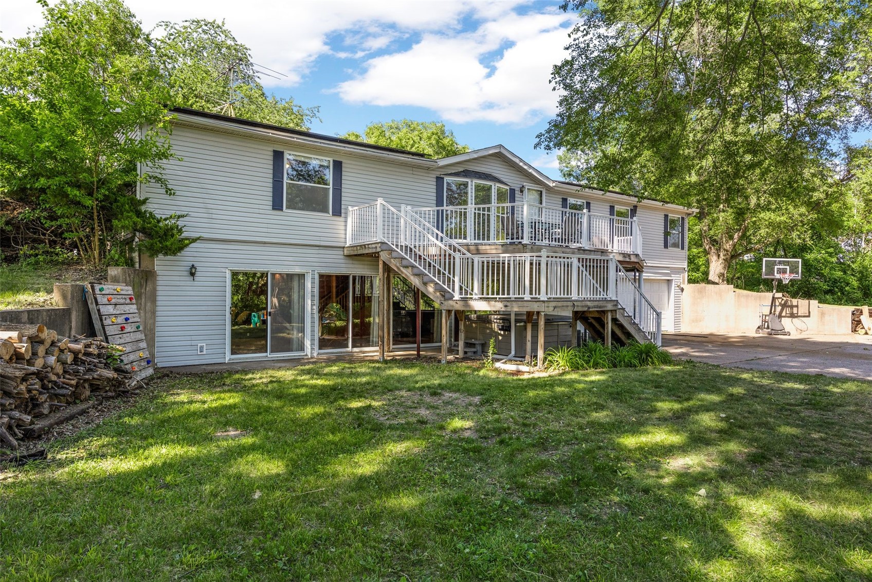 1650 W Forevergreen Road North Liberty IA 52317