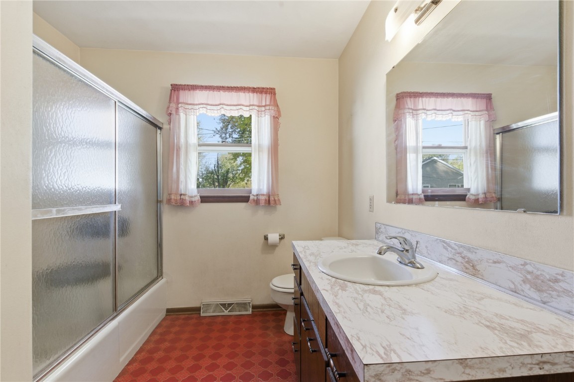 1223 Vernon Hill Boulevard Cedar Rapids IA 52403