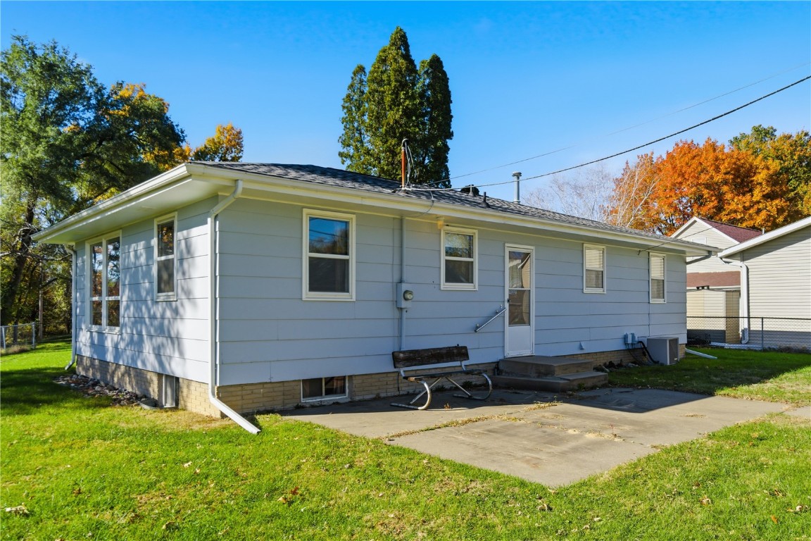 1223 Vernon Hill Boulevard Cedar Rapids IA 52403