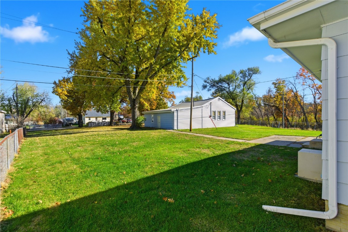 1223 Vernon Hill Boulevard Cedar Rapids IA 52403