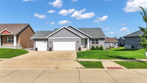 2923 SW James Parkway Cedar Rapids IA 52404