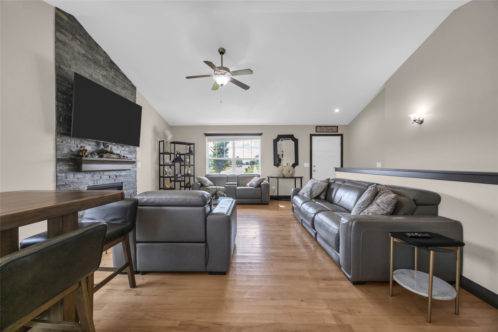 2923 SW James Parkway Cedar Rapids IA 52404