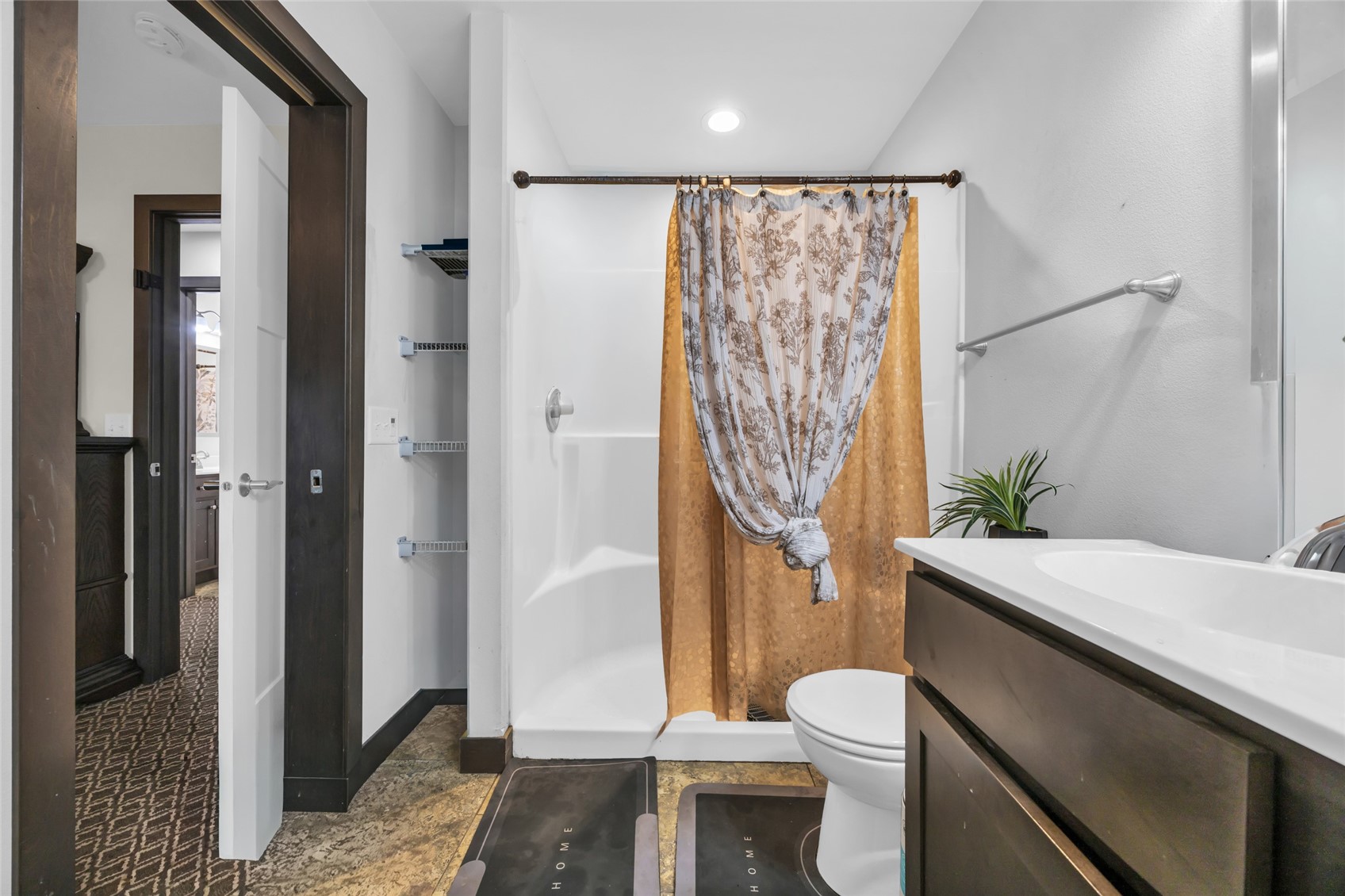 2923 SW James Parkway Cedar Rapids IA 52404