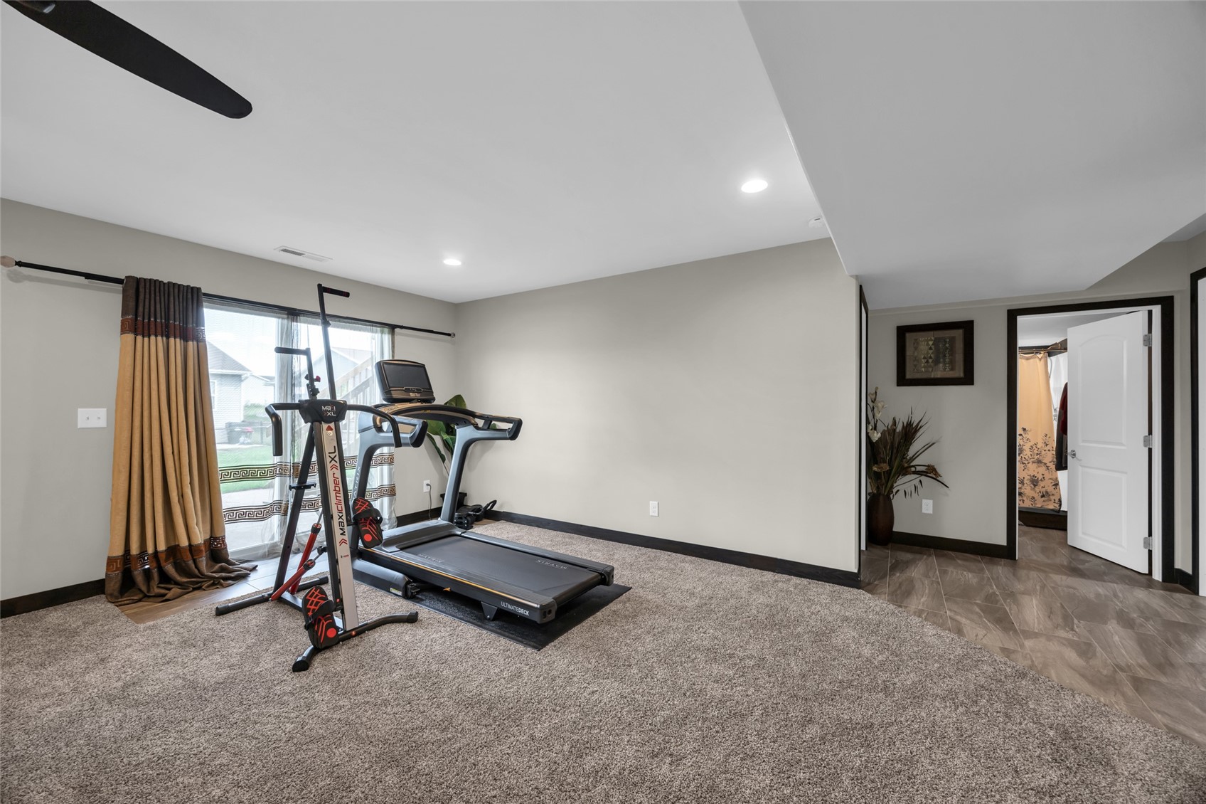 2923 SW James Parkway Cedar Rapids IA 52404