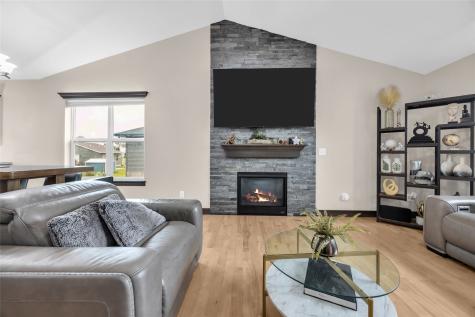 2923 SW James Parkway Cedar Rapids IA 52404