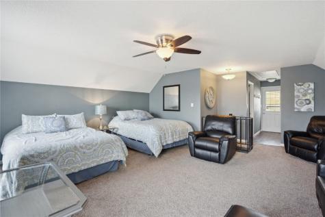 302 & 304 Eastside Lane Montezuma IA 50171