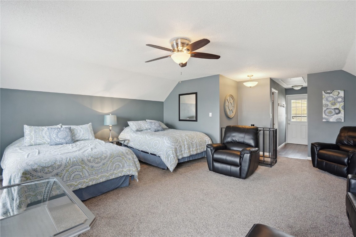 302 & 304 Eastside Lane Montezuma IA 50171