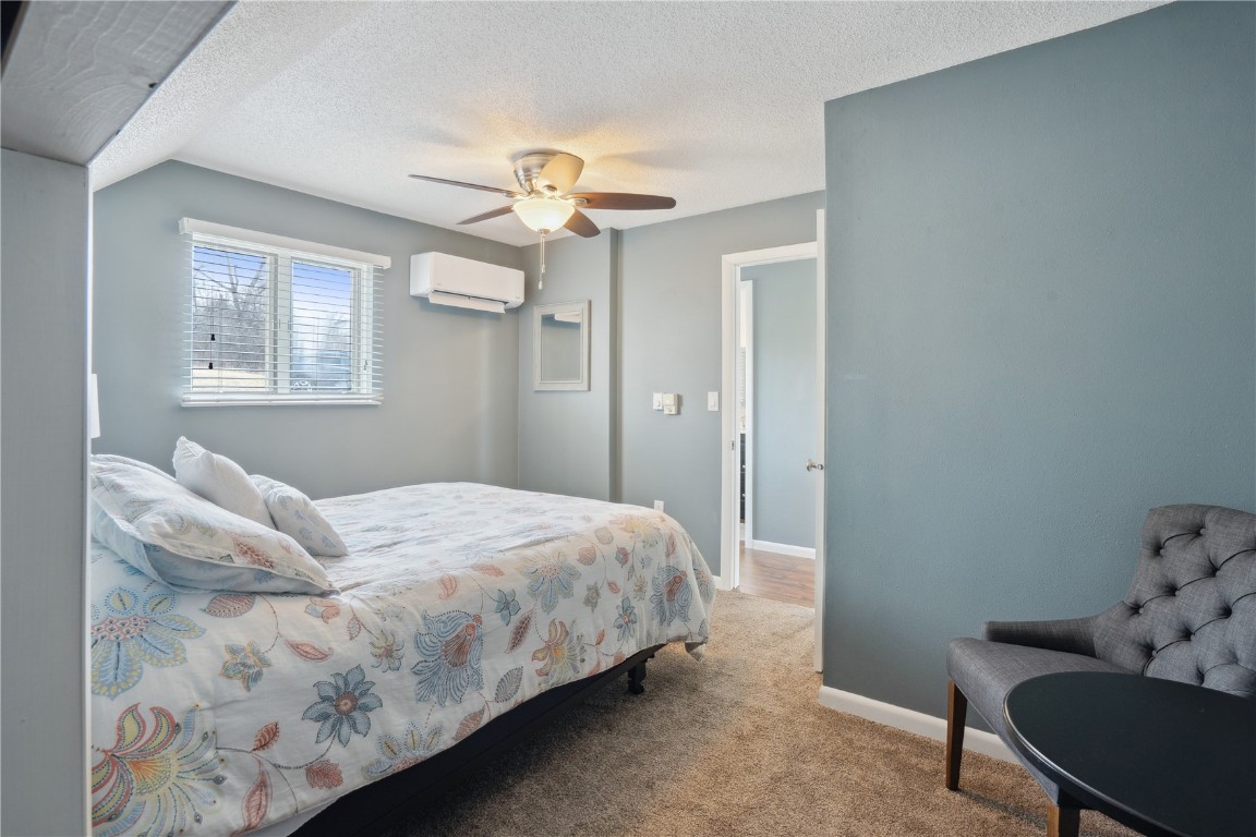 302 & 304 Eastside Lane Montezuma IA 50171