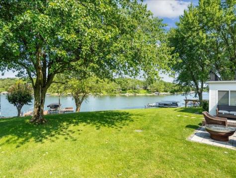 302 & 304 Eastside Lane Montezuma IA 50171