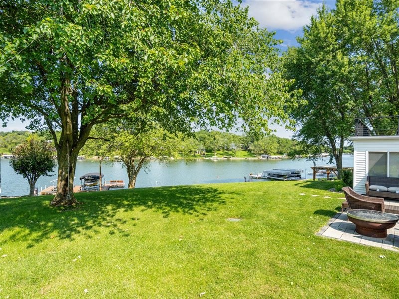 302 & 304 Eastside Lane Montezuma IA 50171