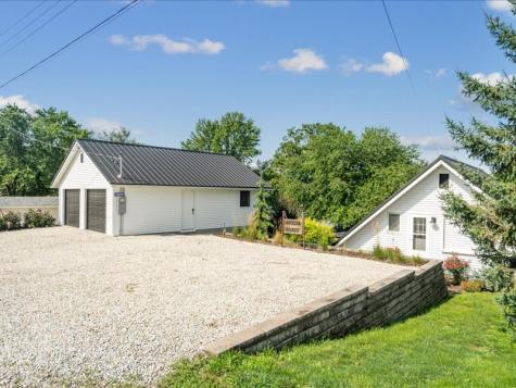 302 & 304 Eastside Lane Montezuma IA 50171
