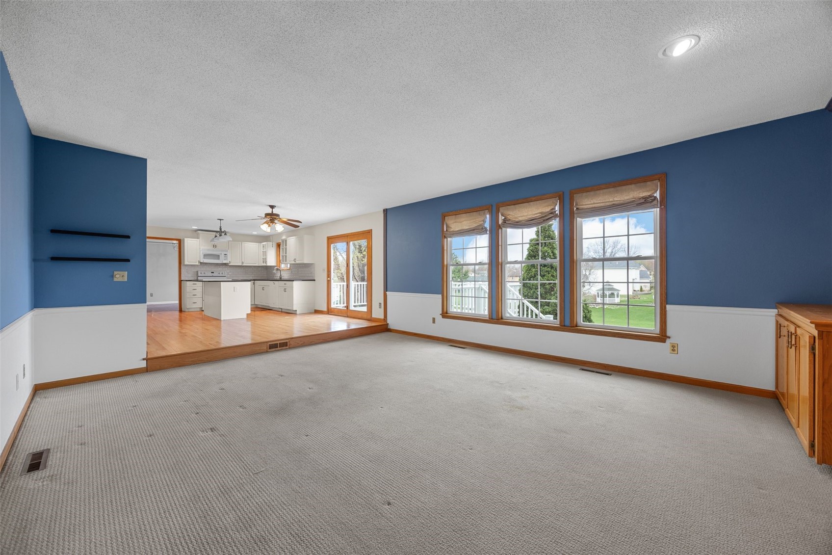 7329 Hampshire Drive NE Cedar Rapids IA 52402