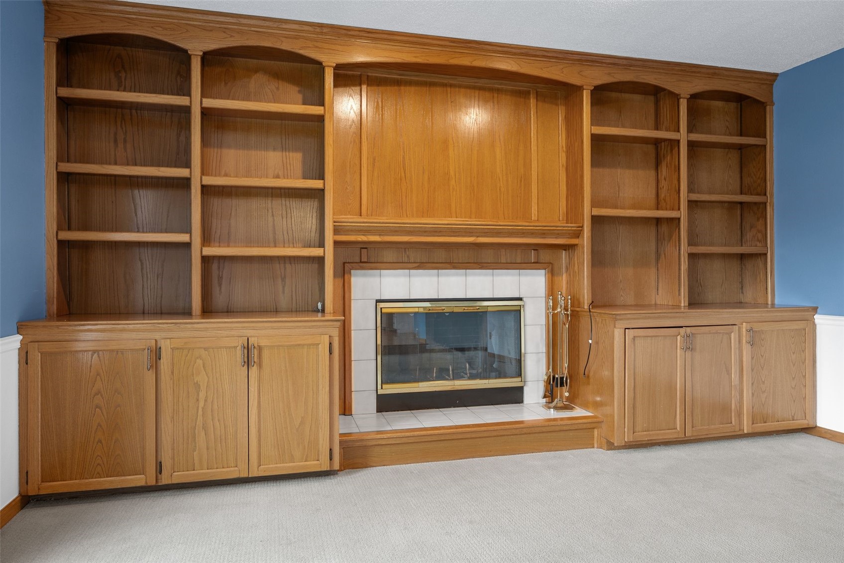 7329 Hampshire Drive NE Cedar Rapids IA 52402