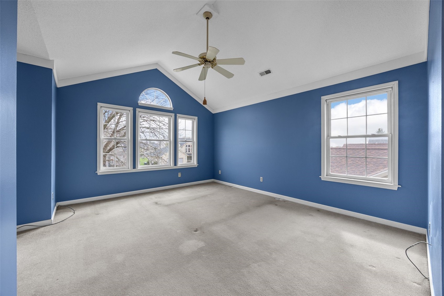 7329 Hampshire Drive NE Cedar Rapids IA 52402