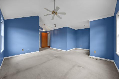 7329 Hampshire Drive NE Cedar Rapids IA 52402