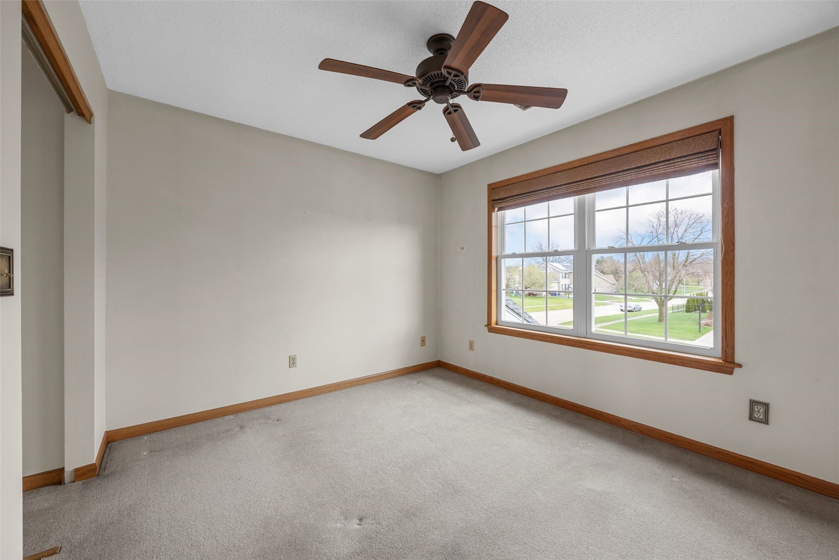 7329 Hampshire Drive NE Cedar Rapids IA 52402
