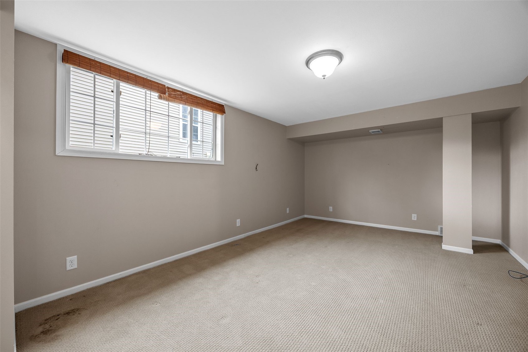 7329 Hampshire Drive NE Cedar Rapids IA 52402