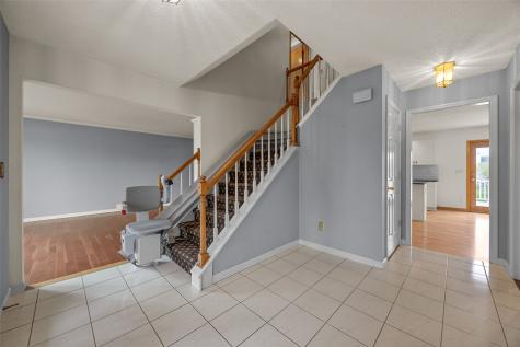 7329 Hampshire Drive NE Cedar Rapids IA 52402