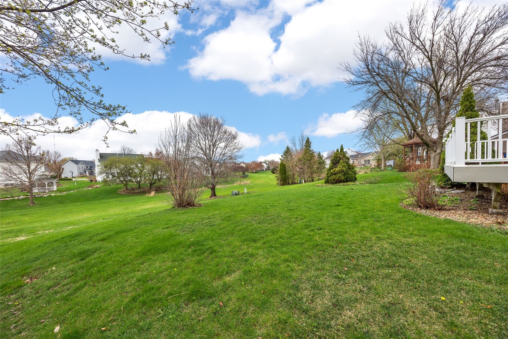 7329 Hampshire Drive NE Cedar Rapids IA 52402