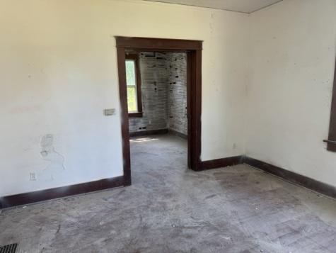 605 E Washington Street Sigourney IA 52591