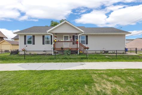 423 10TH Street NW Cedar Rapids IA 52405