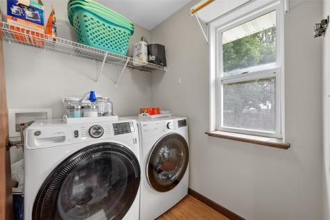 423 10th Street NW Cedar Rapids IA 52405