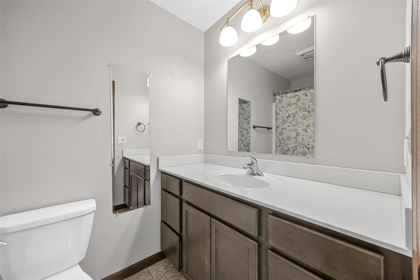 423 10th Street NW Cedar Rapids IA 52405