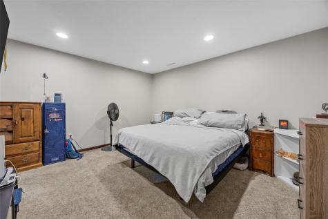 423 10th Street NW Cedar Rapids IA 52405