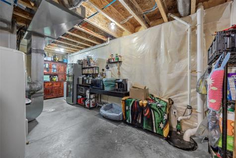 423 10th Street NW Cedar Rapids IA 52405