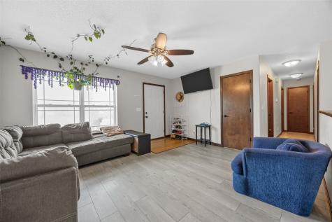 423 10th Street NW Cedar Rapids IA 52405